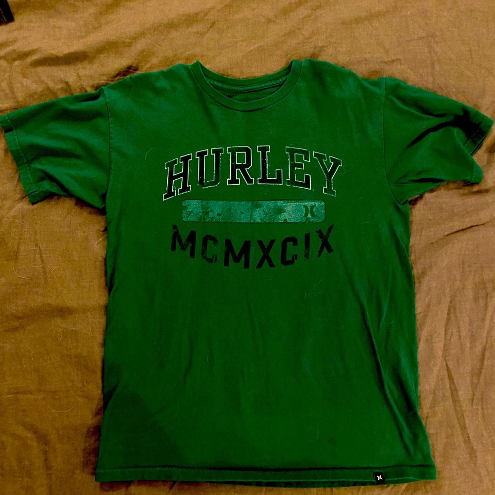 Hurley green tee